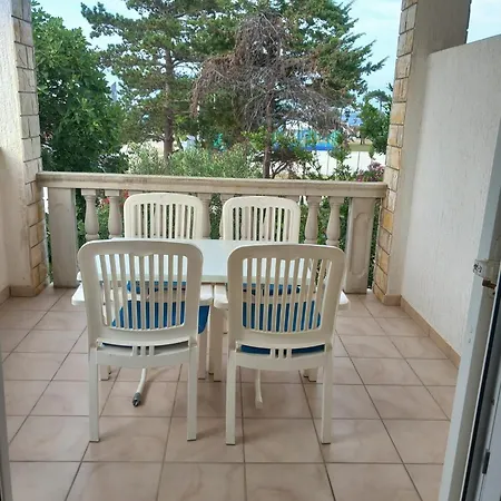 Апартаменты Put Kandelica 86 Привлака