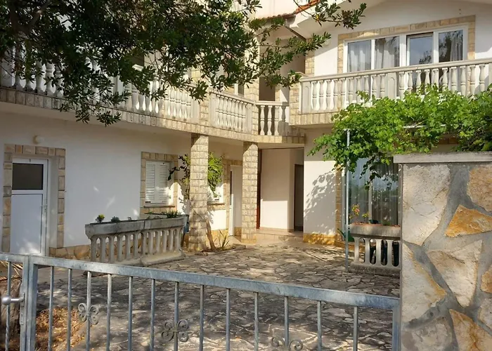 Appartement Put Kandelica 86