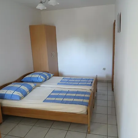 Put Kandelica 86 * Privlaka (Zadar)