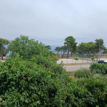 Lägenhet Put Kandelica 86