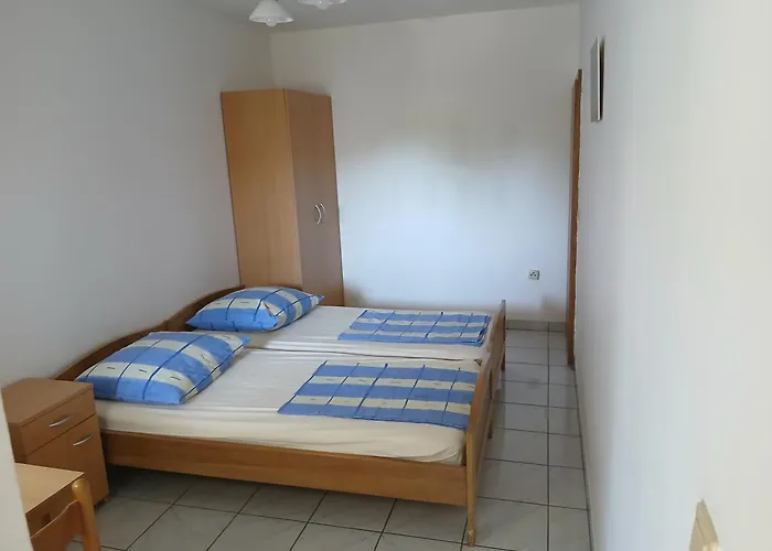 Put Kandelica 86 * Privlaka (Zadar)